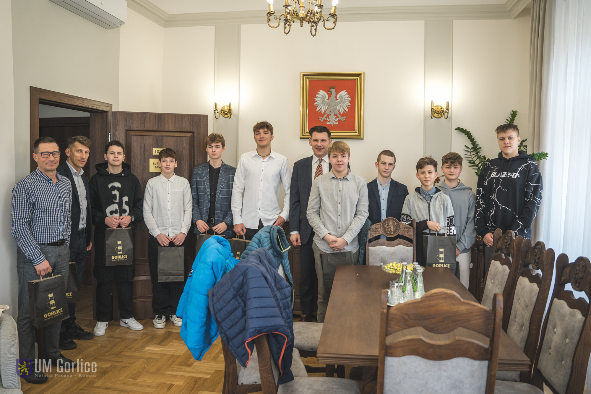 Mistrzowie Małopolski w koszykówce odwiedzili gorlicki Ratusz