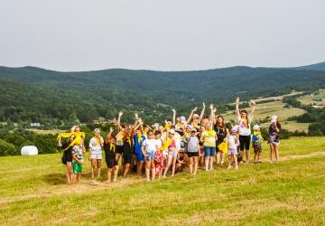 Wakacyjny wypoczynek w uzdrowisku Wapienne – kolonia Stowarzyszenia Rodzin Katolickich