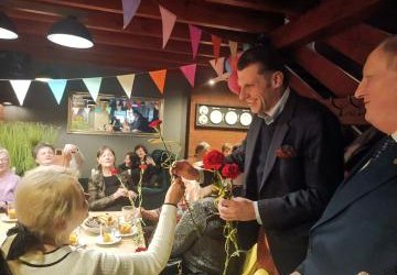 Dzień Kobiet w Kinie Kolory – miłe spotkanie mieszkanek „Zawodzia”