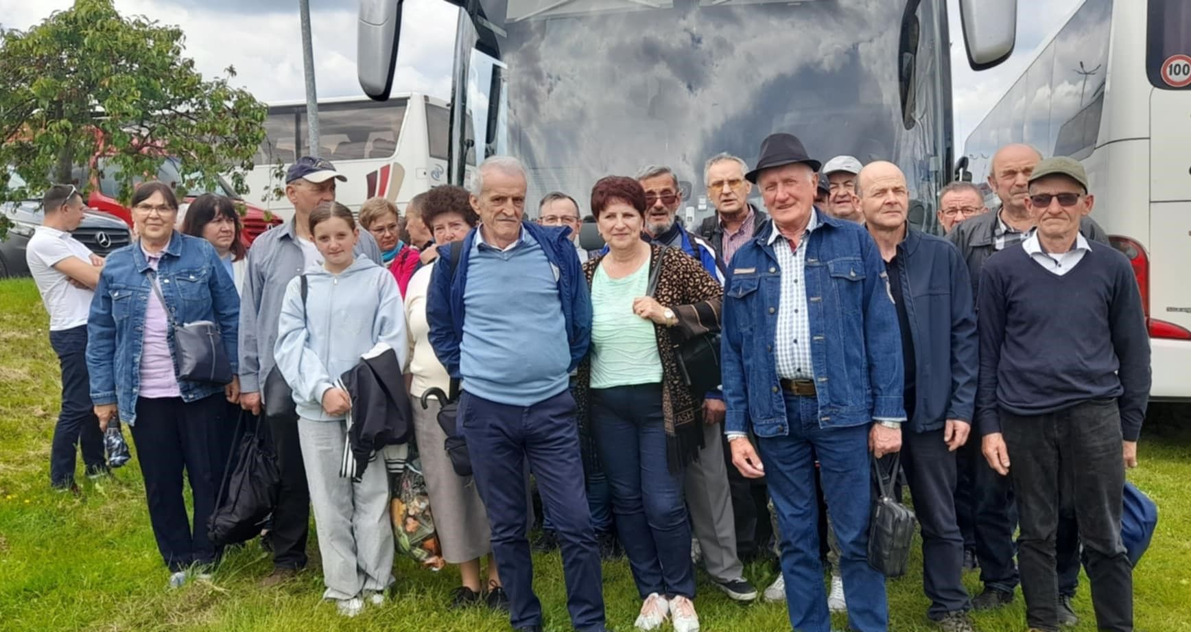 Zdjęcie grupowe klubu EGIDA.