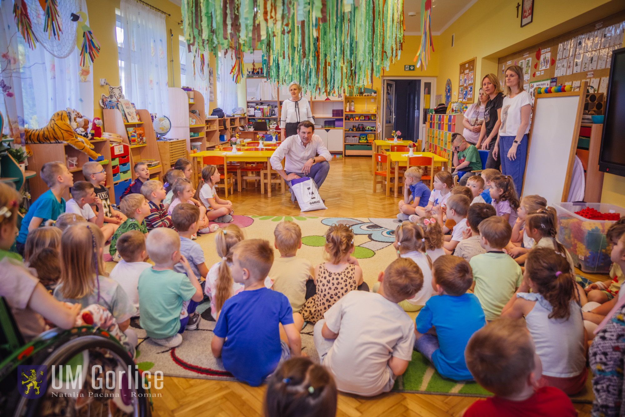 Dzień dziecka w przedszkolach - odwiedziny Burmistrzów
