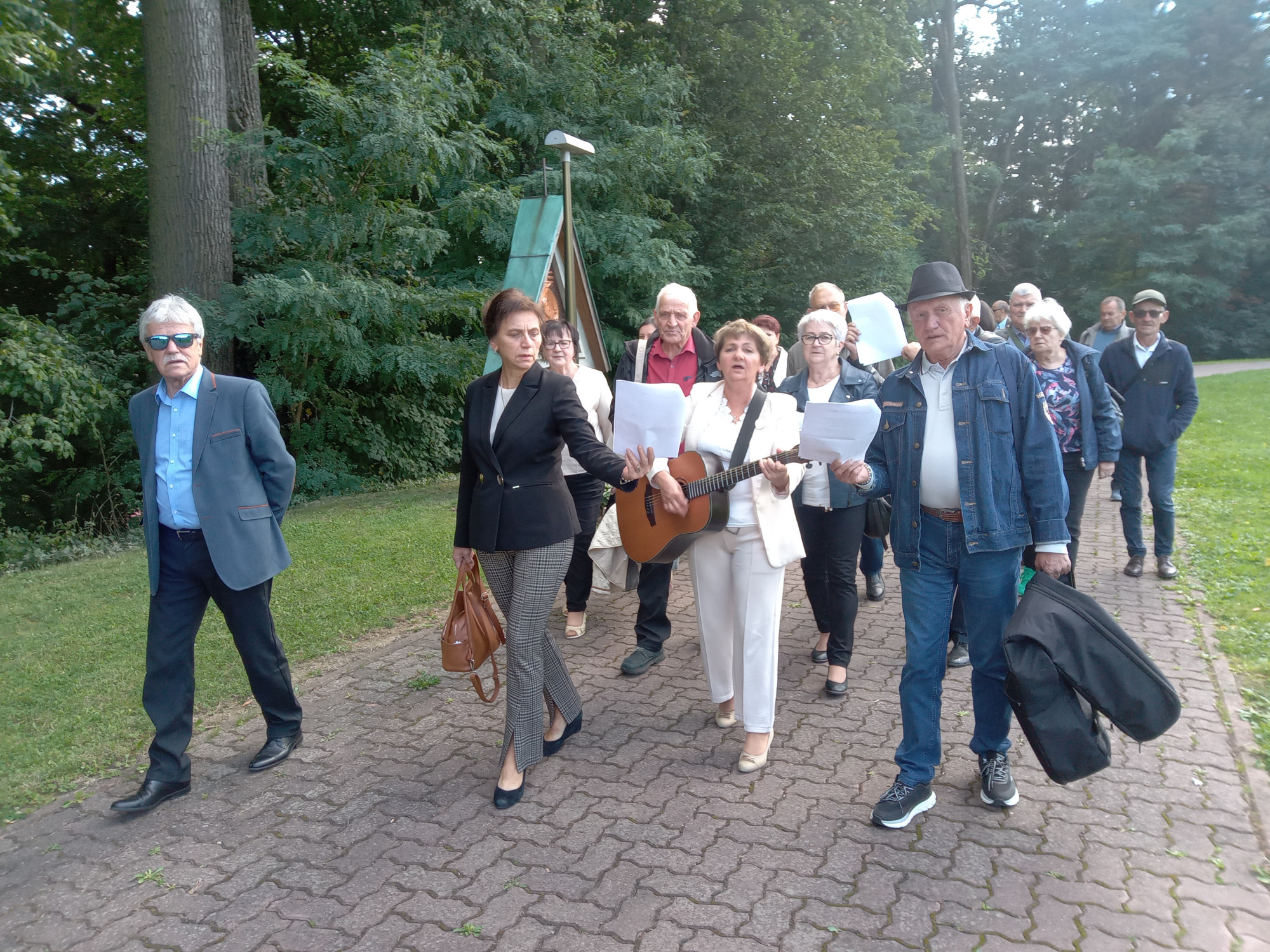 uczestnicy wwyjazdu integracyjnego do Dębowca