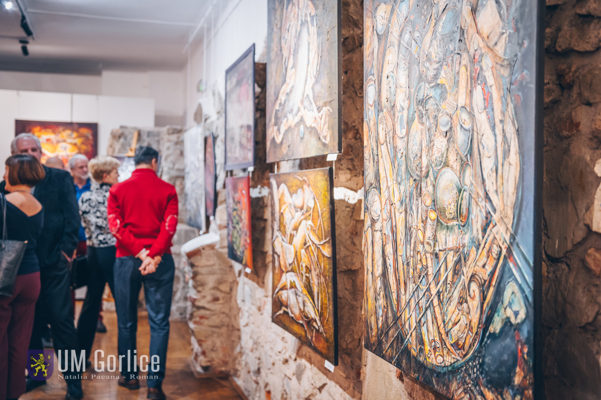 Wystawa w Dworze Karwacjanów.