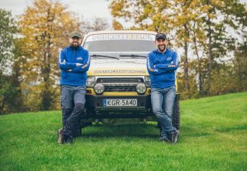 Gorliczanin Mariusz Pietrzycki na starcie Rajdu Dakar