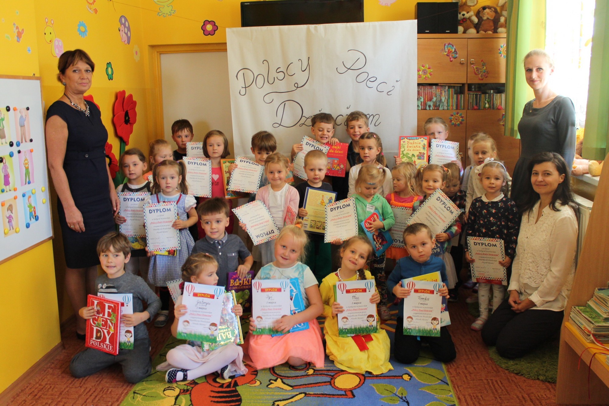 Wesołe Skrzaty recytują wiersze
