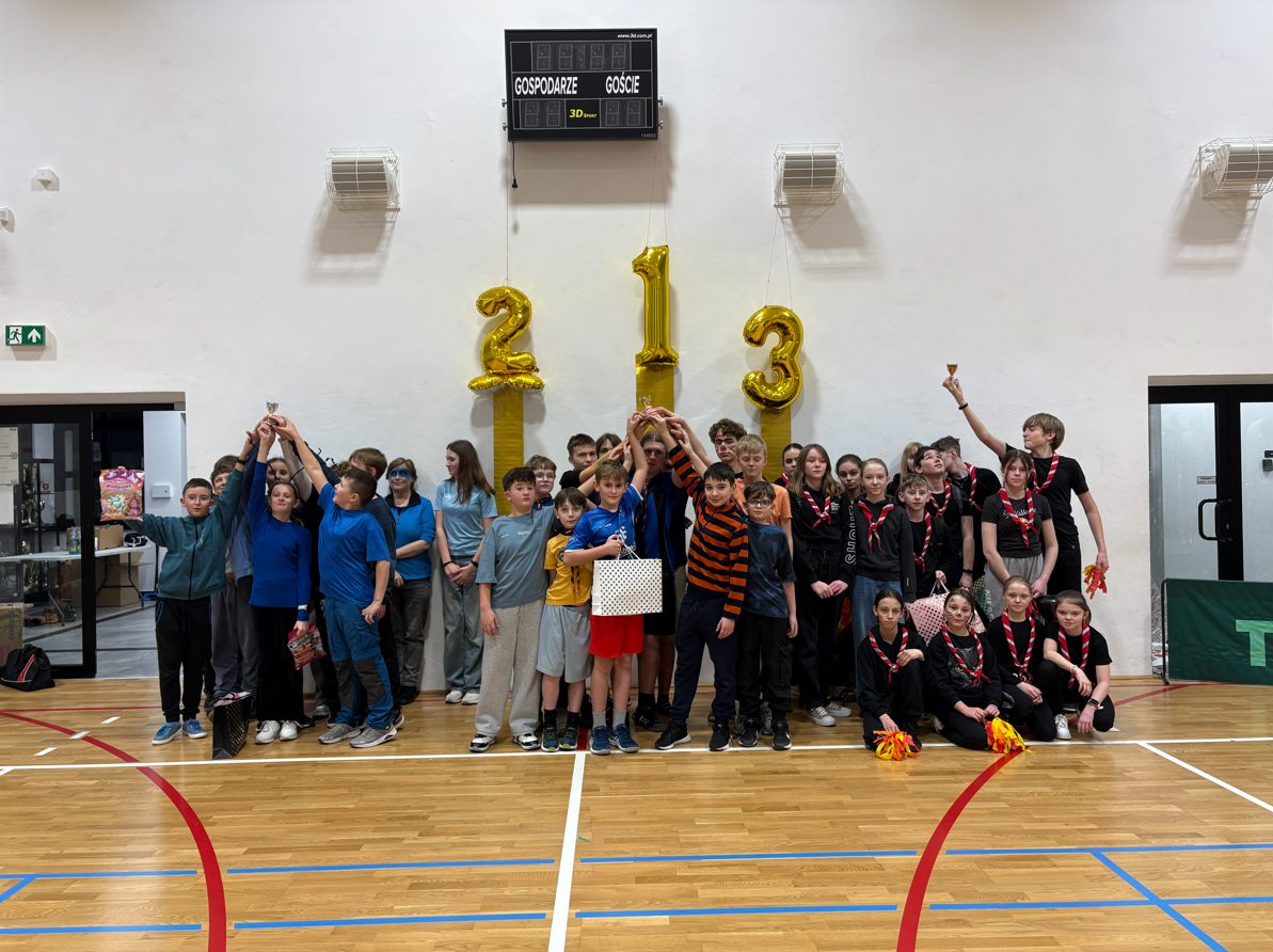 Dzień Myśli Braterskiej w Hufcu Gorlice: sportowa rywalizacja, kreatywność i harcerski duch