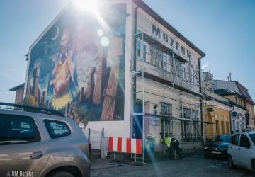 Remont elewacji gorlickiego Muzeum Regionalnego PTTK