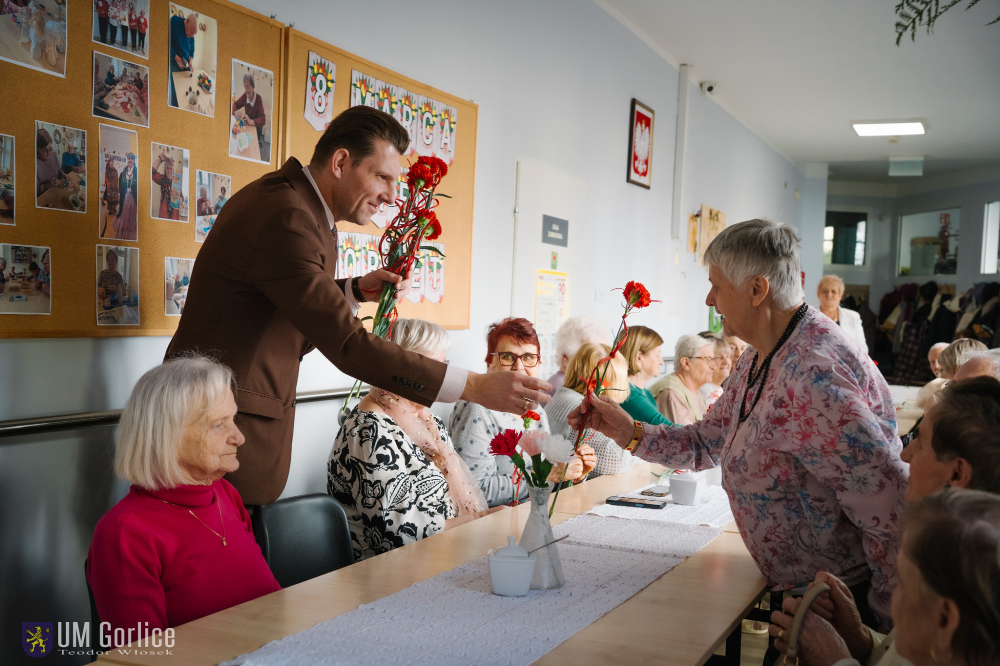 Dzień Kobiet w Dziennym Domu Seniora i Uniwersytecie Złotego Wieku