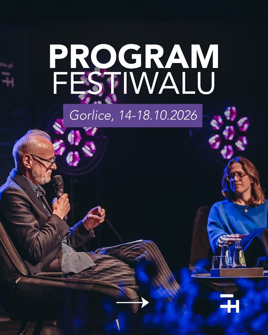 Gość festiwalu przemawia