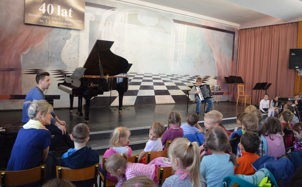Przedszkolaki na koncercie w Szkole Muzycznej