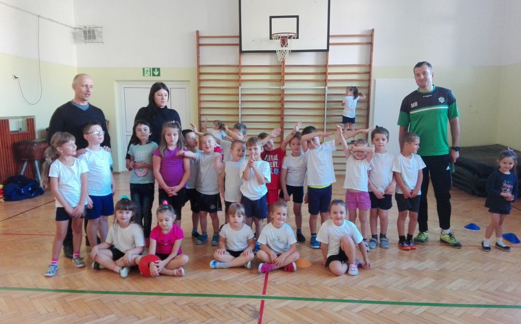 Sportowcy dzieciom