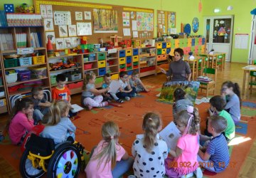 Przedszkolaki z MP nr 1 na zajęciach bibliotecznych