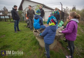Akcja sprzątania brzegów rzeki Ropy