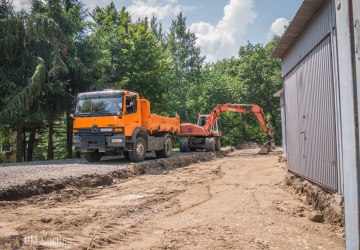 Trwa remont drogi przy ul. Hallera 22