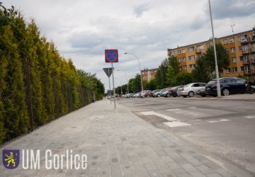 Nowy chodnik przy ulicy Tuwima