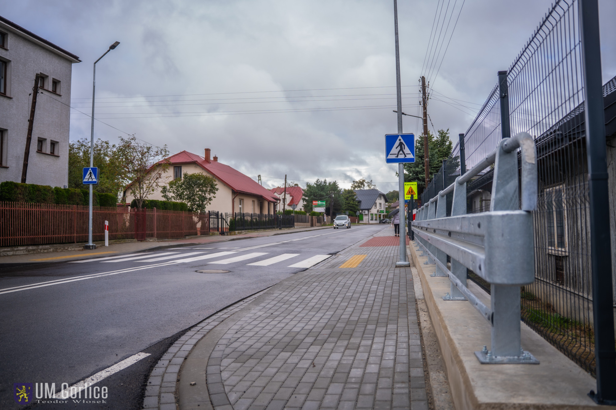 Nowy chodnik i bezpieczne przejście na ul. Stróżowskiej