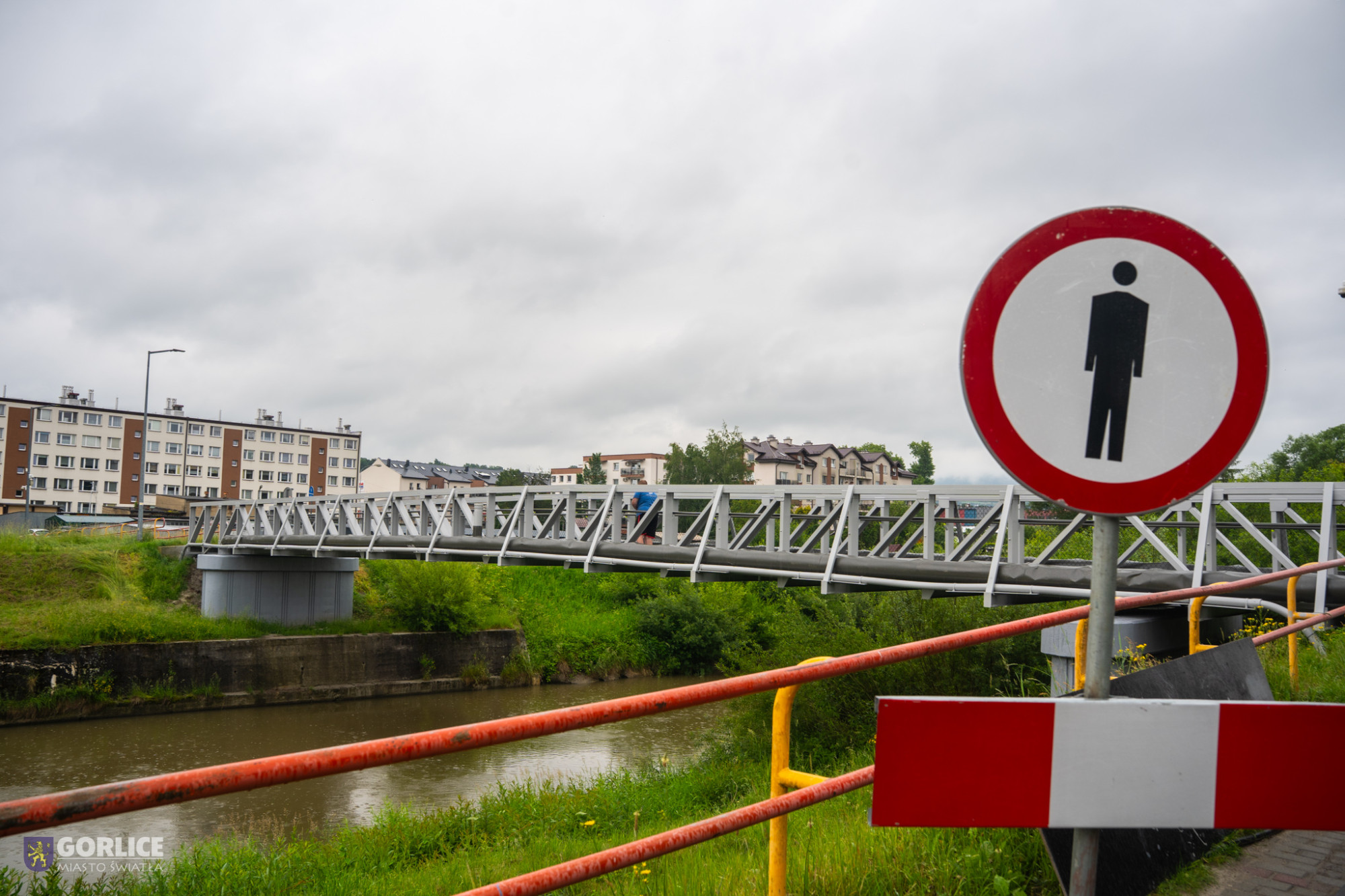 Trwają ostatnie prace na kładce na Zawodziu