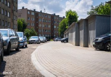 Zakończył się remont drogi dojazdowej do garaży przy ul. Hallera