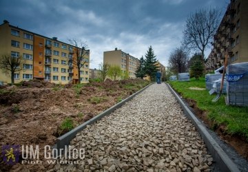 Trwa remont chodnika przy ul. Hallera