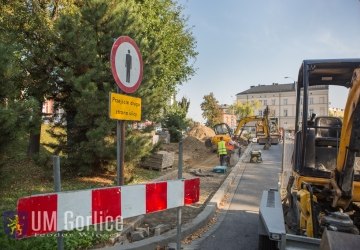 Powstaje zatoka parkingowa przy ul. Słowackiego