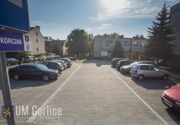 Są już nowe miejsca parkingowe pod MZS nr 6
