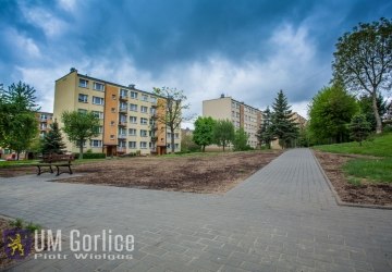 Nowy chodnik przy ulicy Hallera
