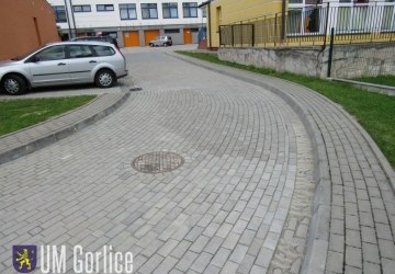 Droga przeciwpożarowa przy MZS Nr 6