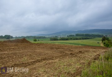 Przygotowanie terenu pod budowę cmentarza
