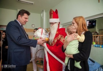 Mikołaj odwiedził dzieci w gorlickim szpitalu