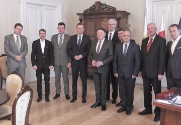 Pociągiem z Gorlic do Krakowa. Wypełnij ankietę.