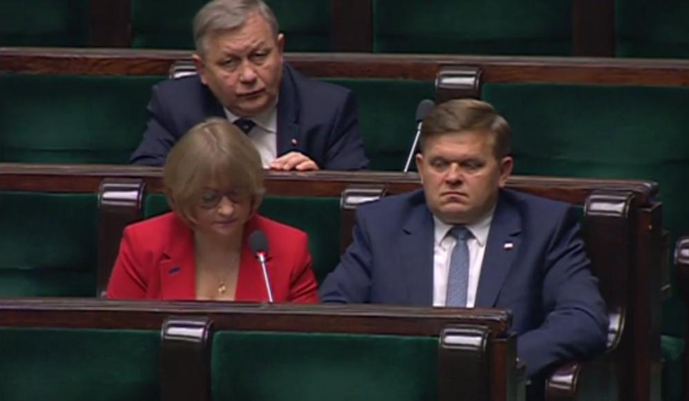 W Sejmie o sytuacji na terenie rafinerii