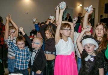 Zabawa karnawałowa na Osiedlu Łysogórskim