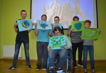Przygotowania do Dnia Ziemi w DRO Caritas
