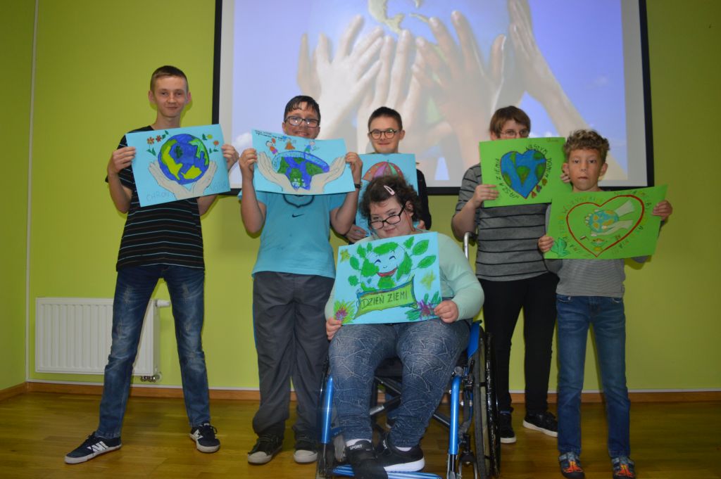 Przygotowania do Dnia Ziemi w DRO Caritas