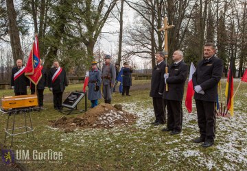 Uroczystości pogrzebowe na cmentarzu wojennym nr 91
