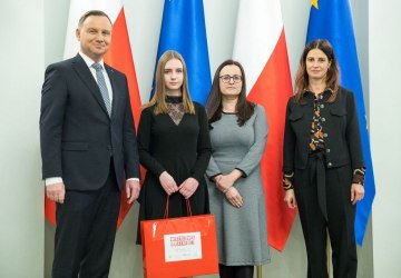 Julia Sokołowska z ZSE laureatką konkursu Mistrzowie i patrioci