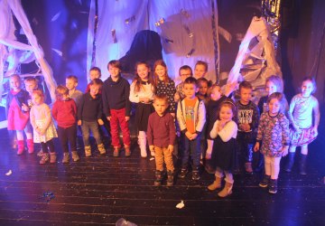 Skrzaty w teatrze