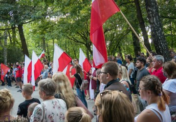 Pobiegli w hołdzie Powstańcom