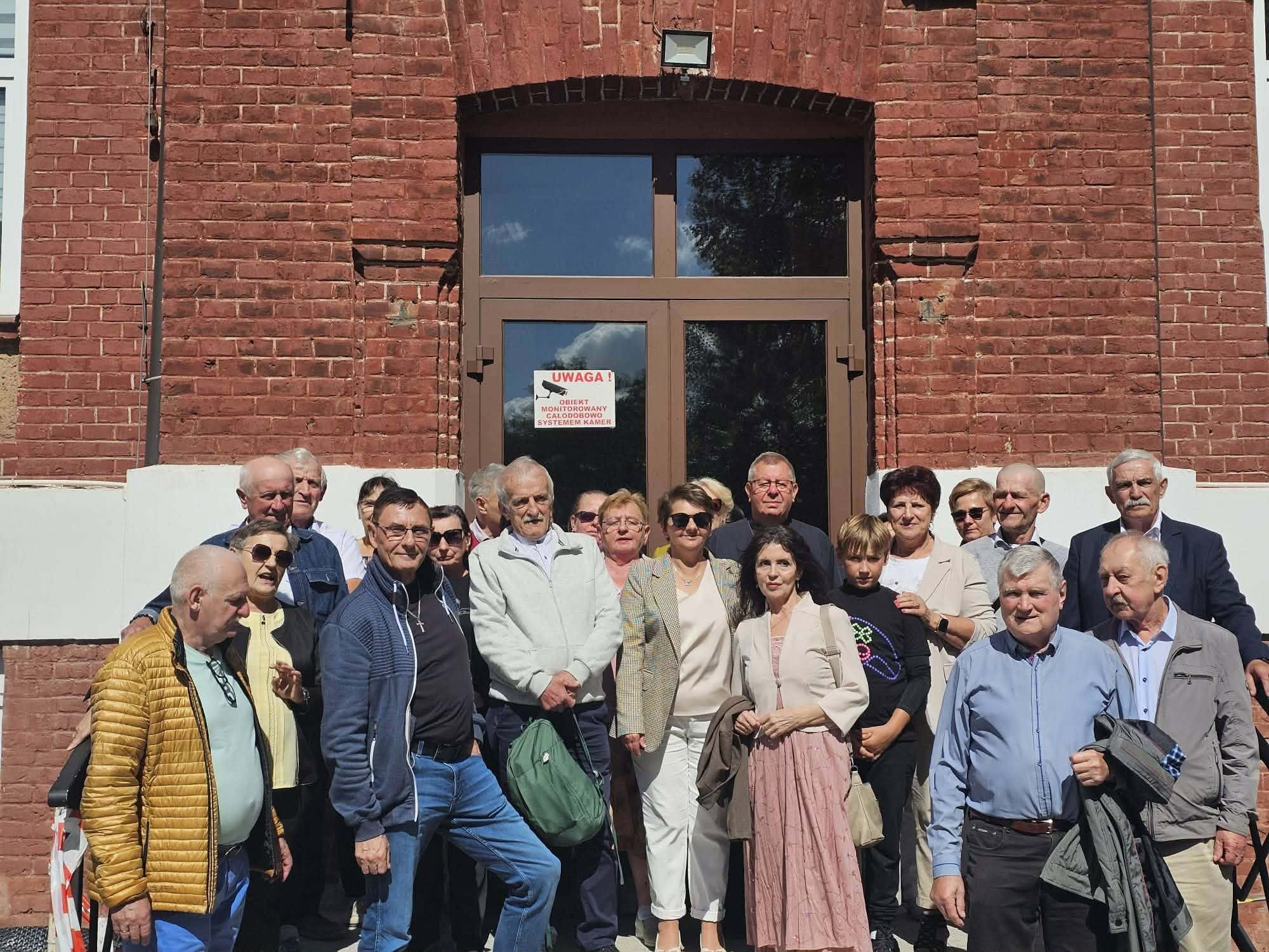 Uczestnicy klubu Egida w Dębowcu.