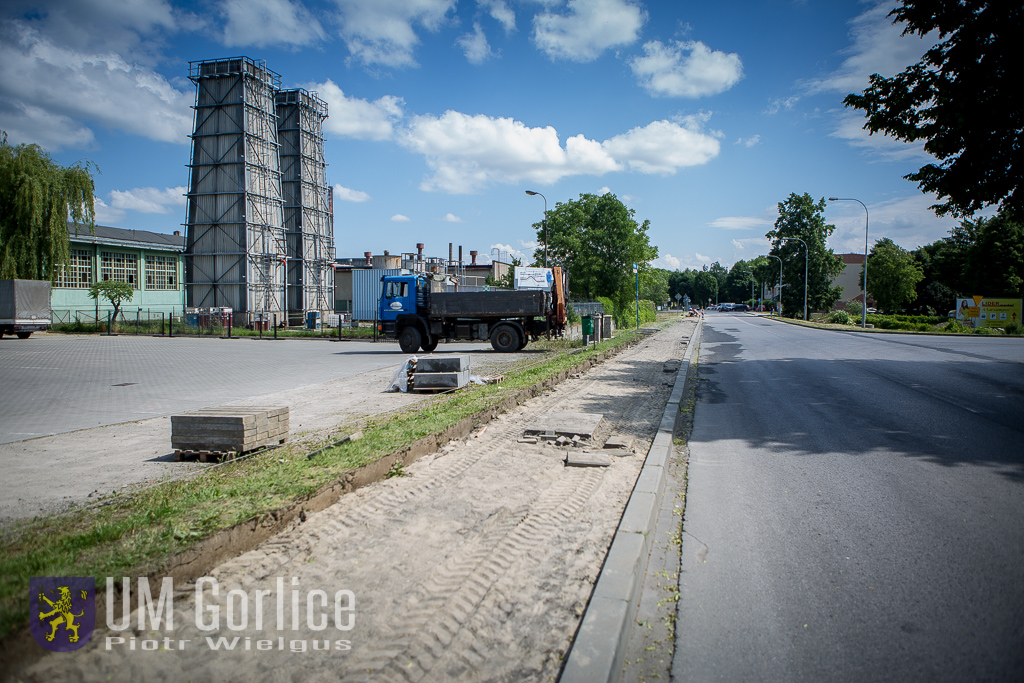 Powstają kolejne trasy pieszo-rowerowe